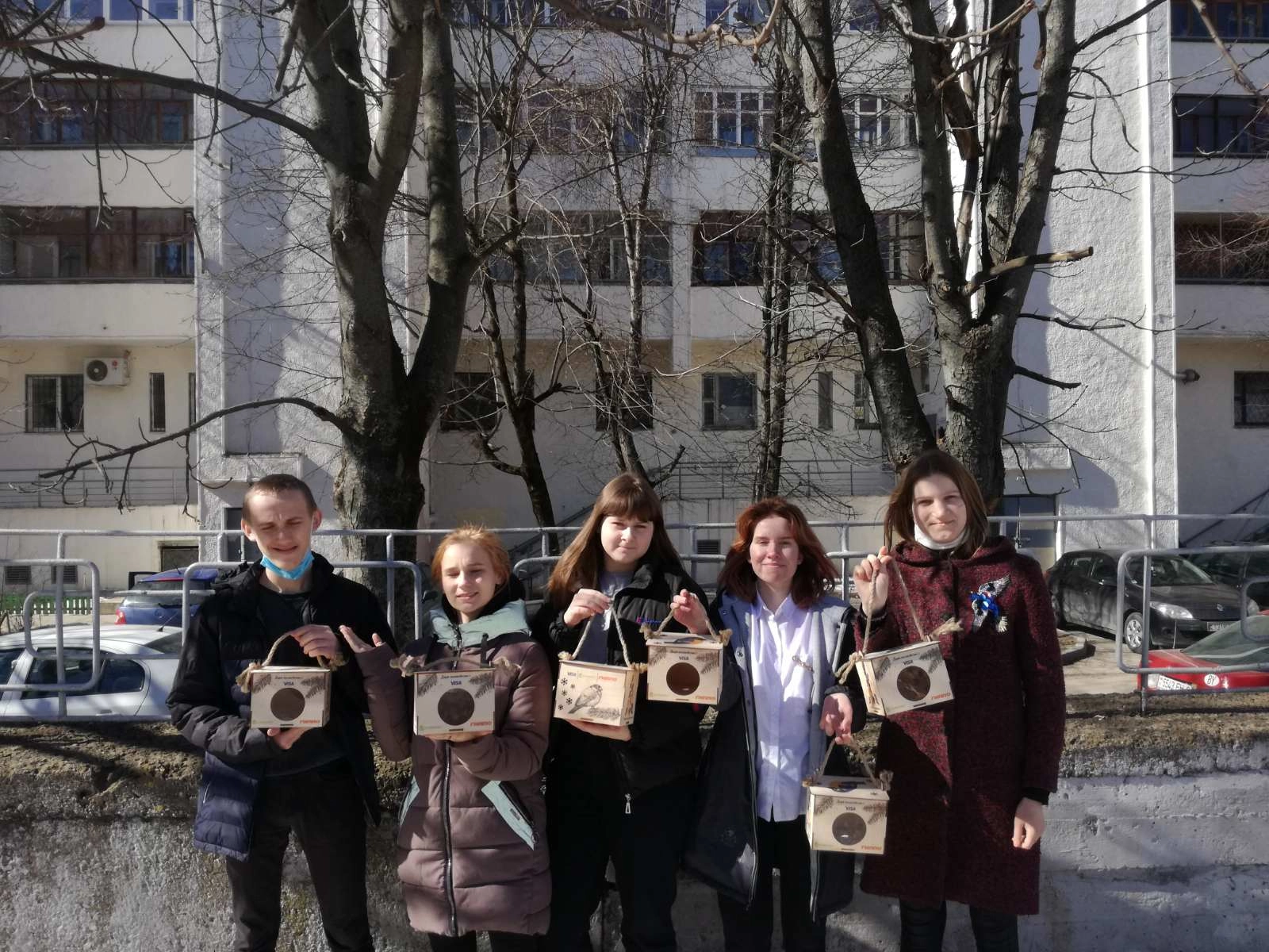 Городская акция «Поможем пернатому другу»
